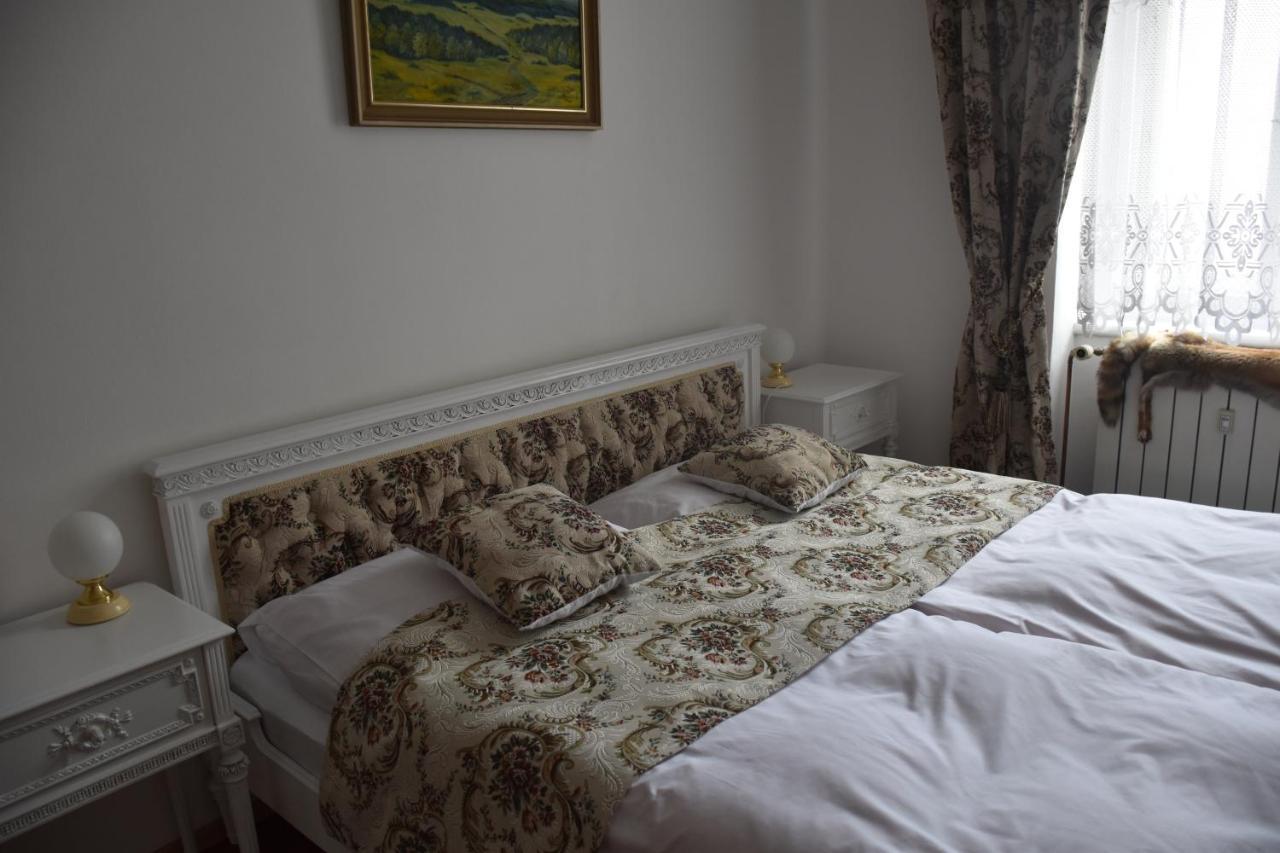Lovecky Apartman Na Namesti Ve Frenstate Pod Radhostem Frenštát pod Radhoštěm Eksteriør bilde